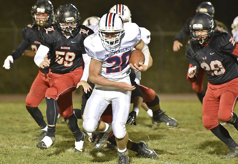 Patriots pull away from Raiders